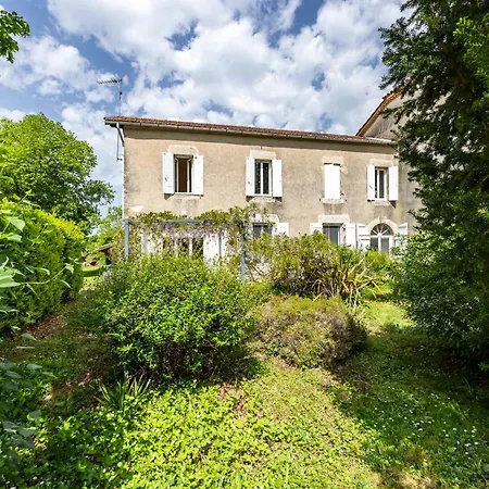 Ferienhaus La Loubatonne